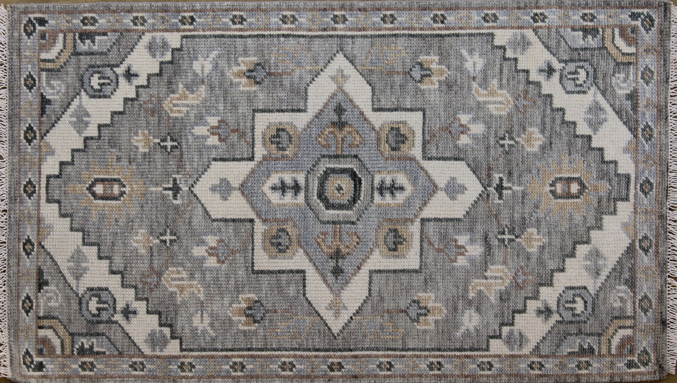 Emerald Motif Elegance