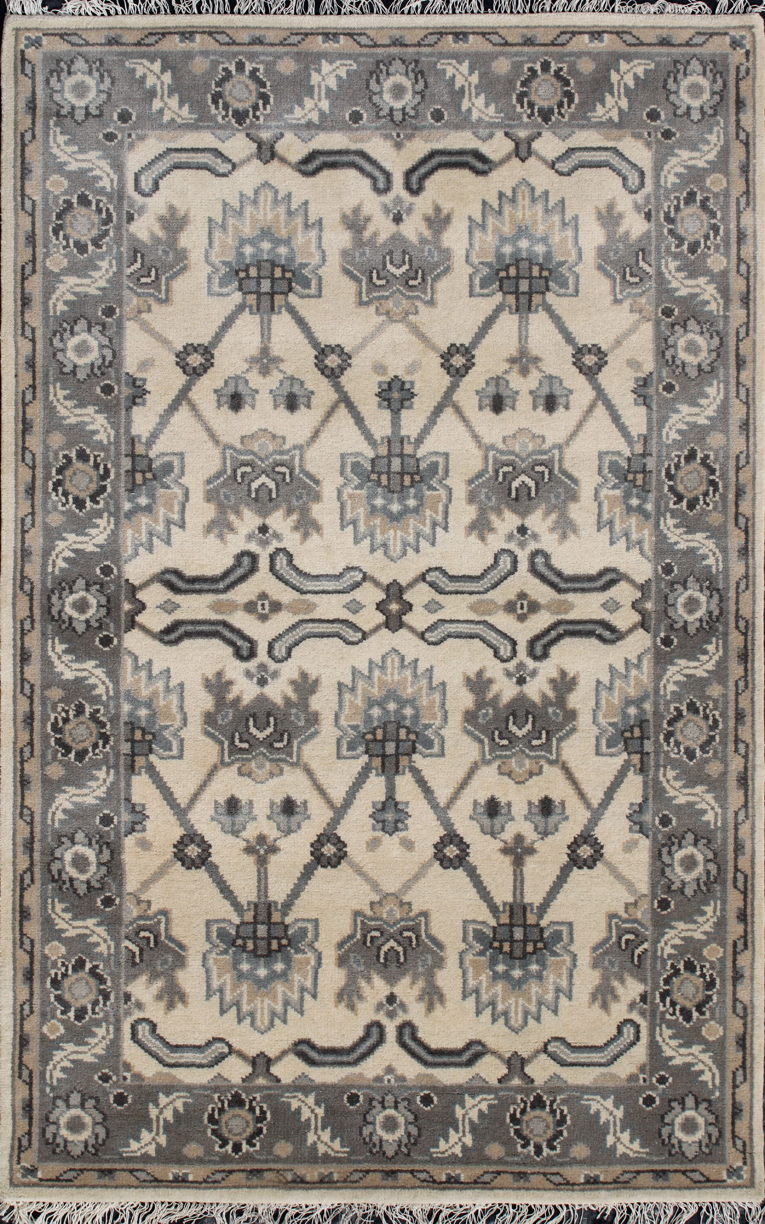 Ivory Motif Elegance