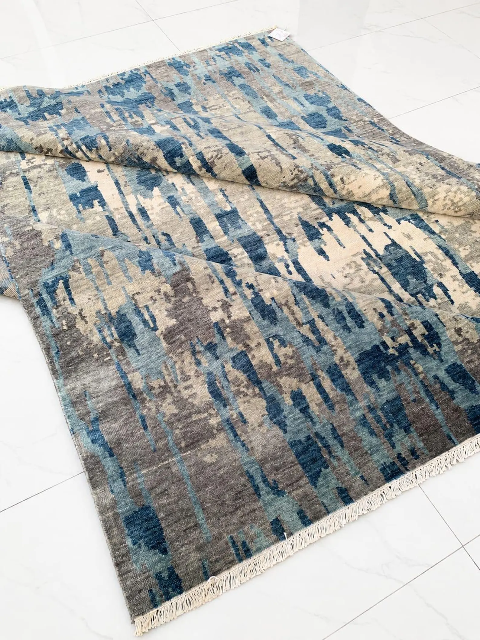 Detail view 10 of Abstract Watercolor Gray Modern Wool Rug 8ft x 10ft